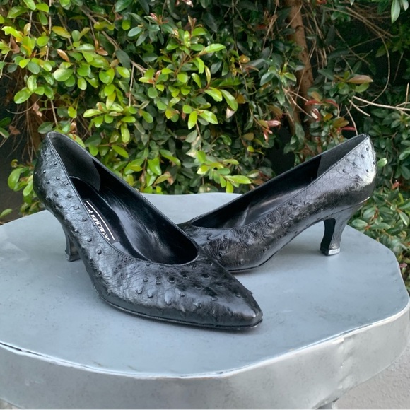 Stuart Weitzman Black Women's Textured Heels 6.5 - Picture 1 of 11